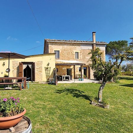 Villa Pilotti Country House Penna San Giovanni Eksteriør bilde